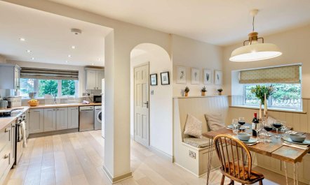 2 Bed in Richmond 8