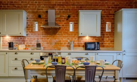 3 Bed in Freshwater 3