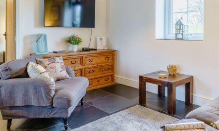 2 Bed in Clynderwyn 3