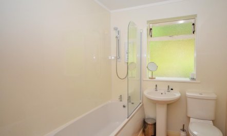 2 Bed in Lochgilphead 9