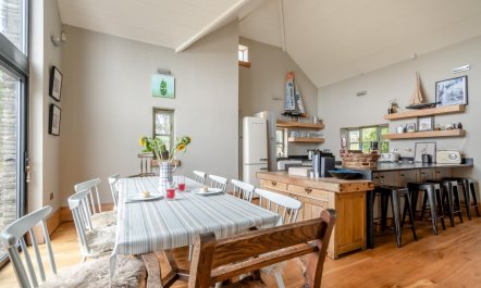 5 Bed in Swanage 2