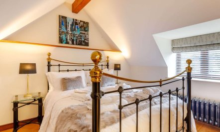 1 Bed in Frome 7
