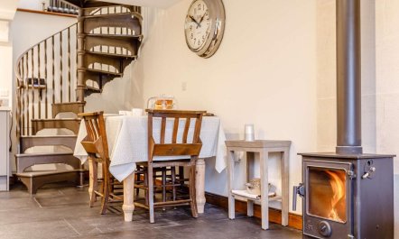 1 Bed in Frome 5