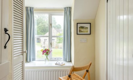 2 Bed in Bridport 9