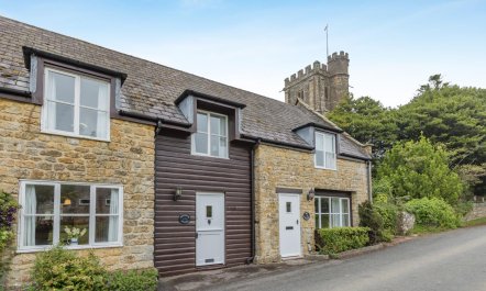 2 Bed in Bridport