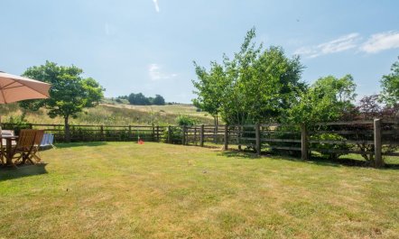 2 Bed in Bridport 4