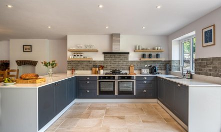 4 Bed in Crickhowell 5