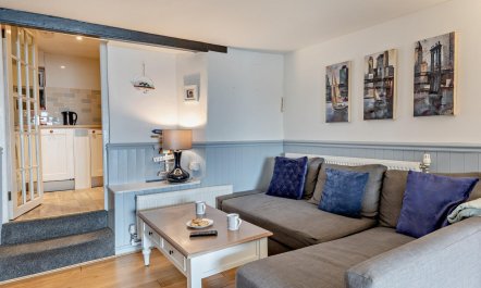 2 Bed in Brixham 3