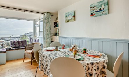 2 Bed in Brixham 2