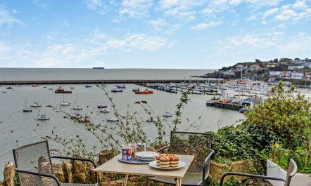 2 Bed in Brixham