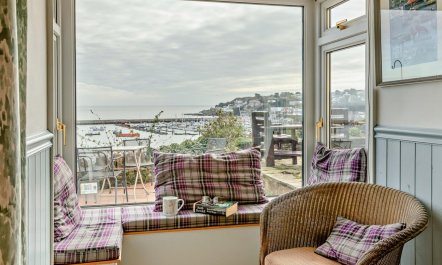 2 Bed in Brixham 1
