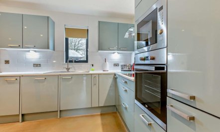 2 Bed in Holsworthy 8