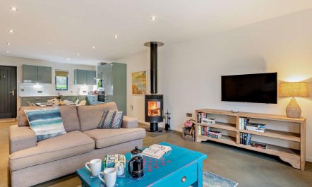 2 Bed in Holsworthy 2