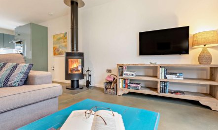 2 Bed in Holsworthy 3