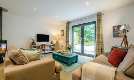2 Bed in Holsworthy 1