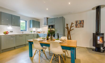 2 Bed in Holsworthy 2