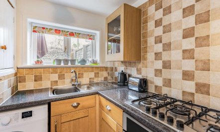 2 Bed in Eastbourne 7