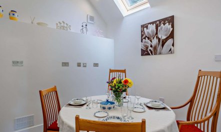2 Bed in Huntly 9