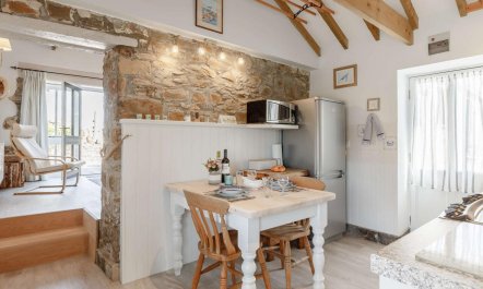 1 Bed in Bude 5