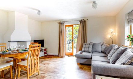 2 Bed in Holsworthy 3