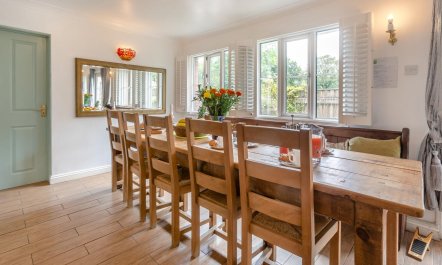 3 Bed in Holsworthy 3