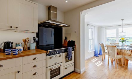 3 Bed in Truro 5