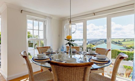 3 Bed in Truro 1