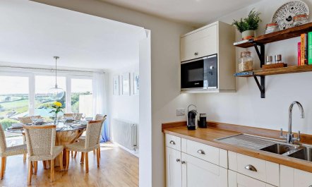 3 Bed in Truro 6