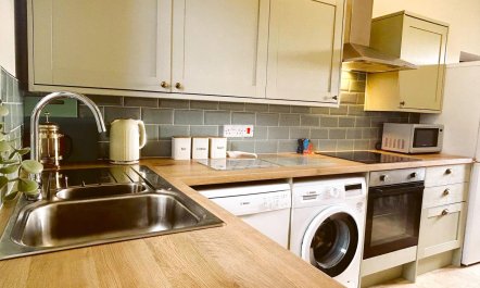 4 Bed in Holsworthy 5