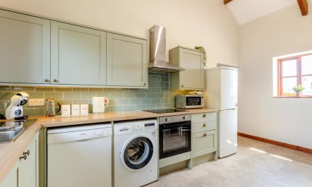 4 Bed in Holsworthy 7