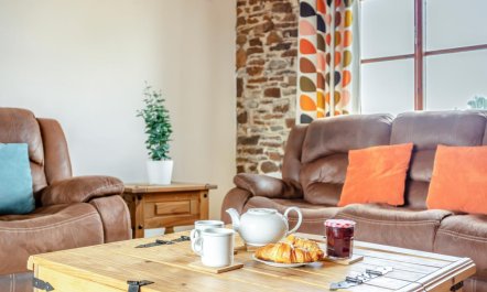4 Bed in Holsworthy 7