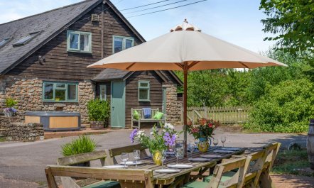 6 Bed in Honiton 3
