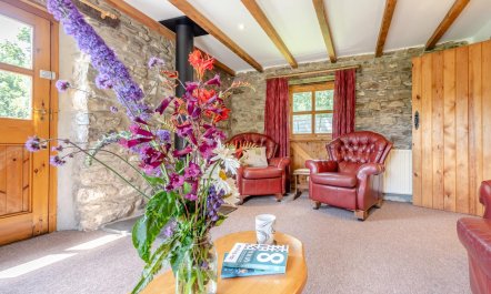 2 Bed in Newport 5