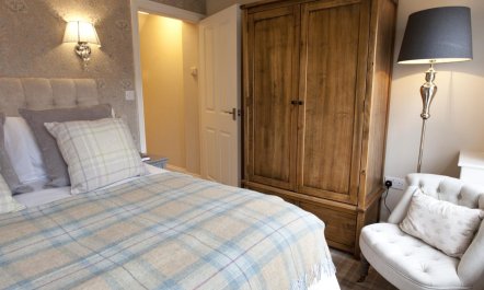 2 Bed in Whitby 6