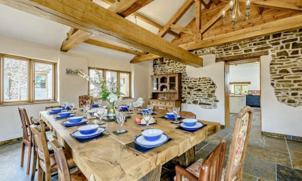 6 Bed in Torrington 8