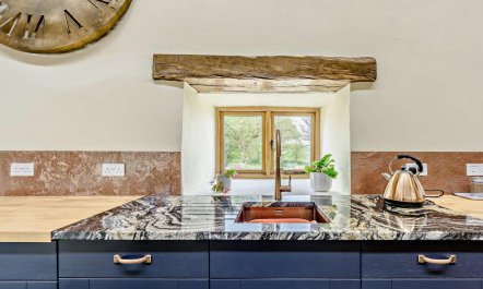 6 Bed in Torrington 4