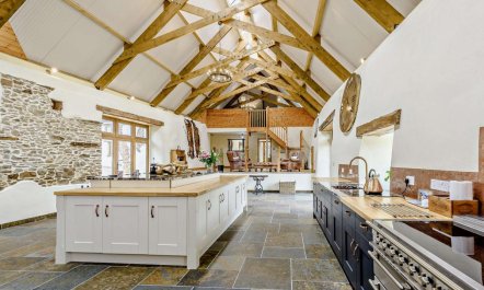 6 Bed in Torrington 1