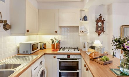 2 Bed in Appledore 0