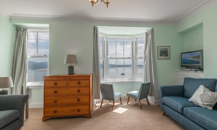 4 Bed in Aberdyfi 3