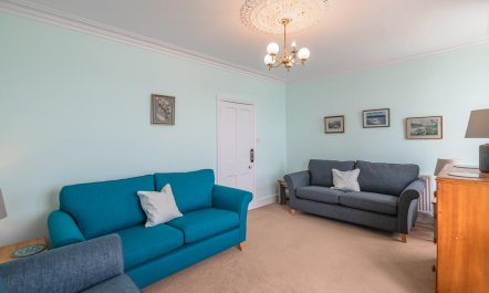 4 Bed in Aberdyfi 4