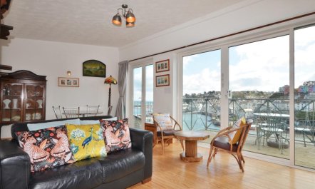 2 Bed in Brixham 2
