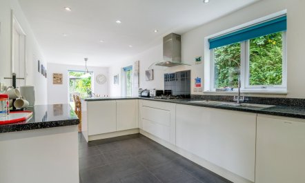 4 Bed in Ross -on- Wye 7