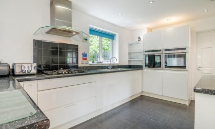 4 Bed in Ross -on- Wye 3