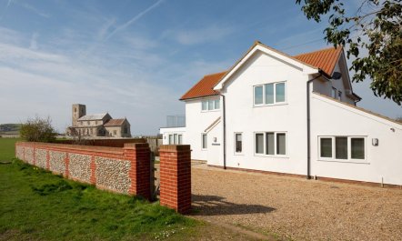 4 Bed in Cromer 5