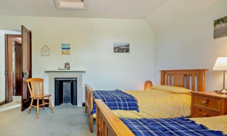 2 Bed in Lochgilphead 9