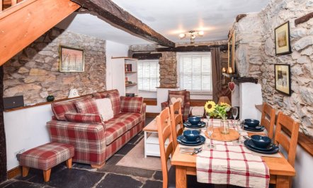 3 Bed in Grange-over-sands 2