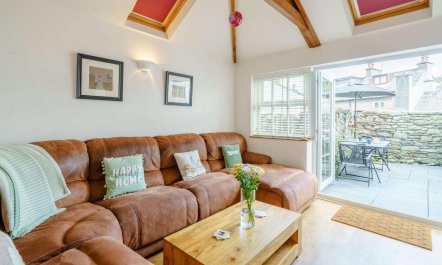 3 Bed in Grange-over-sands