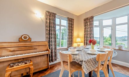 4 Bed in Narberth 7