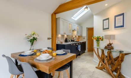 2 Bed in Brockenhurst 3