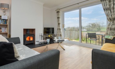 2 Bed in Dorchester 1